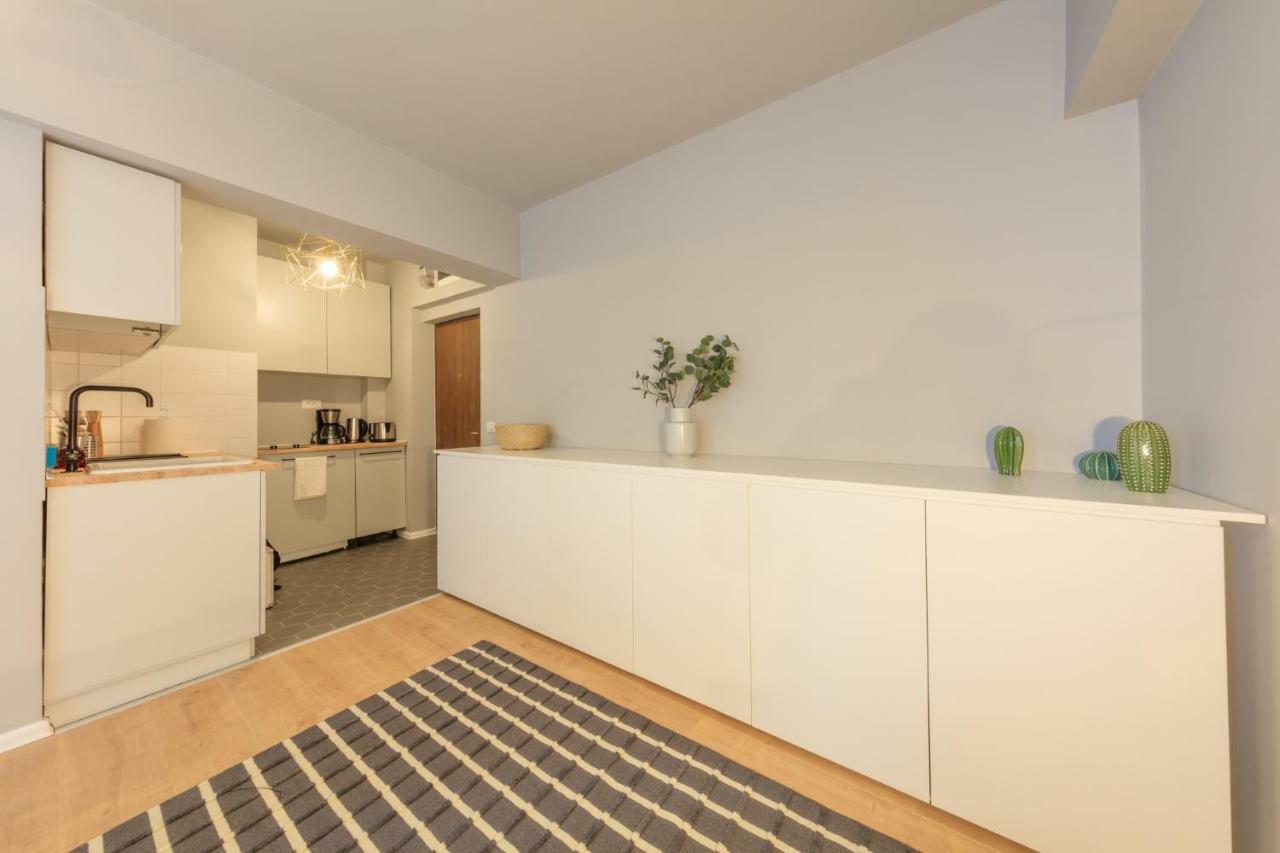 Chic Studio - Ferrari - Old Town Bucureşti Ngoại thất bức ảnh